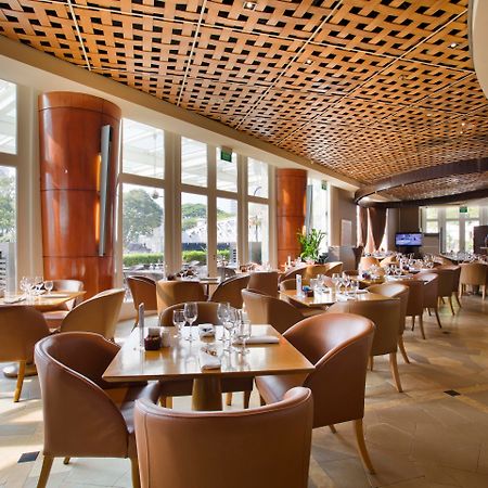 فندق ذا فولرتون سنغافورة المظهر الخارجي الصورة The interior of the restaurant