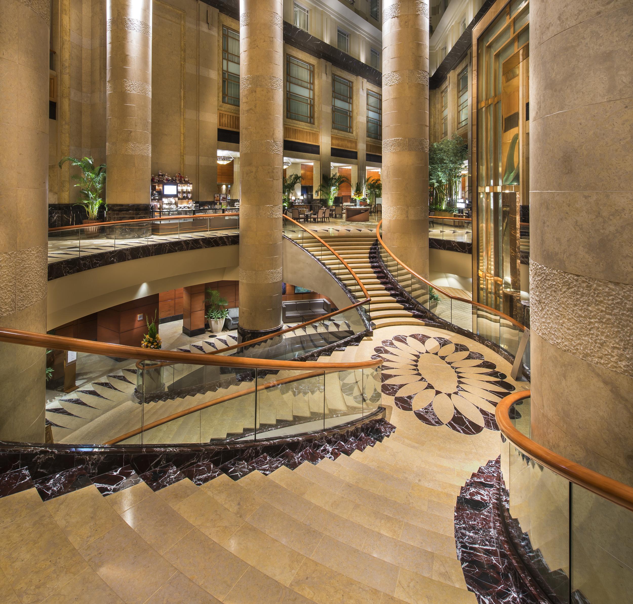 فندق ذا فولرتون سنغافورة المظهر الخارجي الصورة The lobby of the hotel
