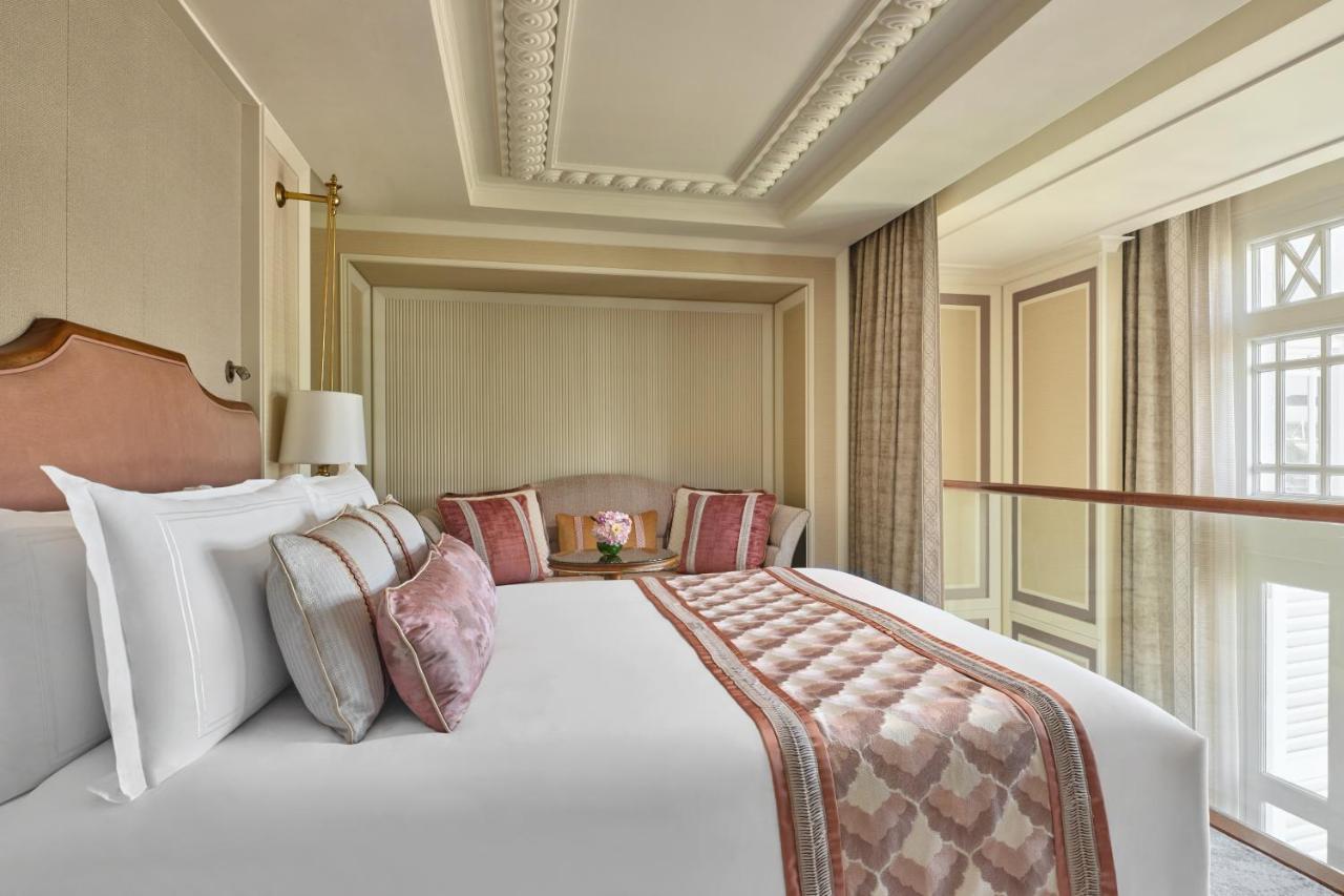فندق ذا فولرتون سنغافورة المظهر الخارجي الصورة A bedroom at the hotel