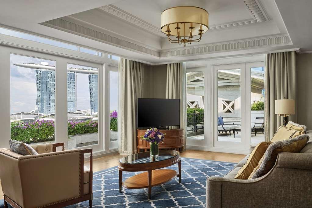 فندق ذا فولرتون سنغافورة المظهر الخارجي الصورة A suite at the hotel