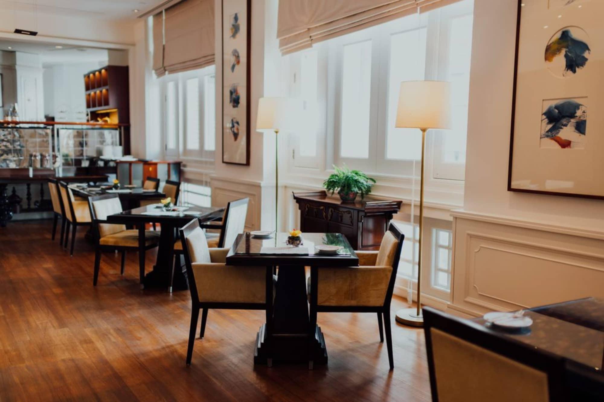 فندق ذا فولرتون سنغافورة المظهر الخارجي الصورة The interior of the restaurant
